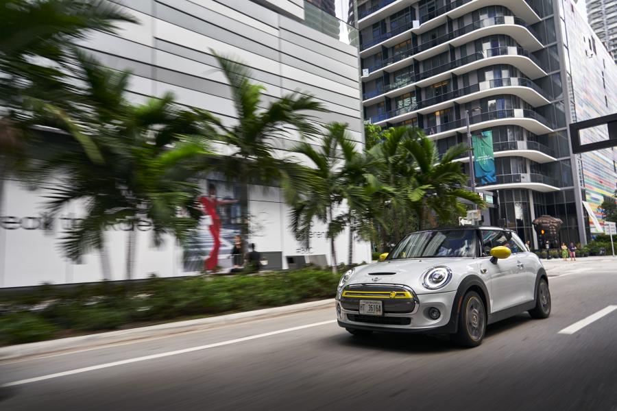  Mini Cooper SE (F56) 2020 года  (NA) (фото 128 из 342)
